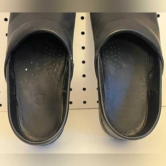 Dansko Professional in Black - Picture 14 of 16